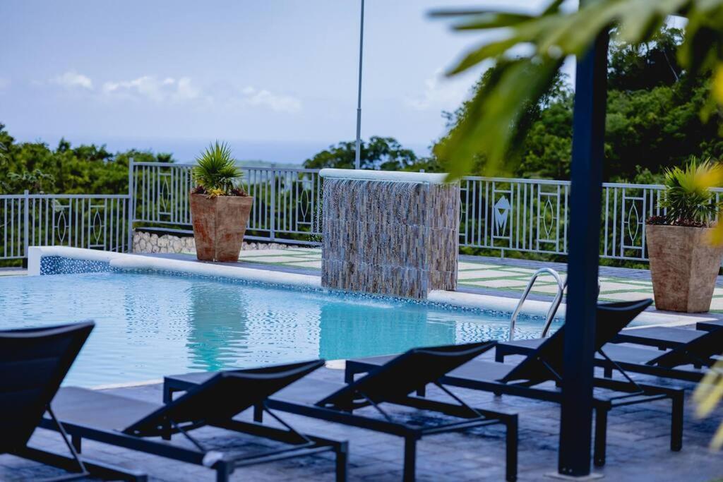 فيلا Pyramid Point Manor أوشو ريوس المظهر الخارجي الصورة
